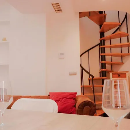 La Lonja De La Seda Apartment *